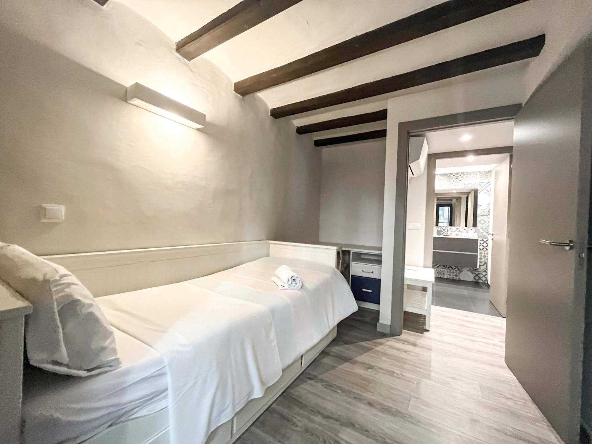 Old Town Duplex With Character Apartment Girona Exterior photo